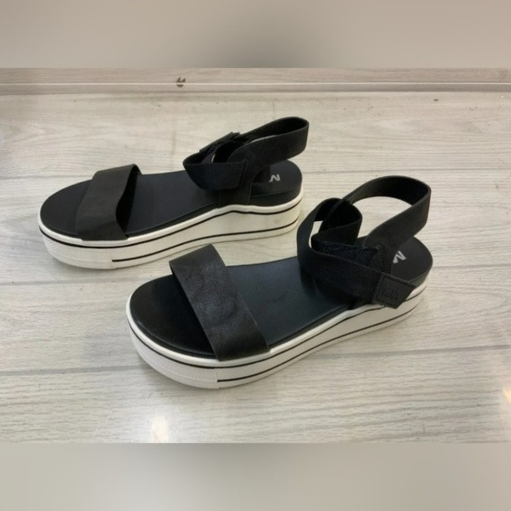 MIA Odelia Black & White Platform Wedge Sandal Women's Size 11